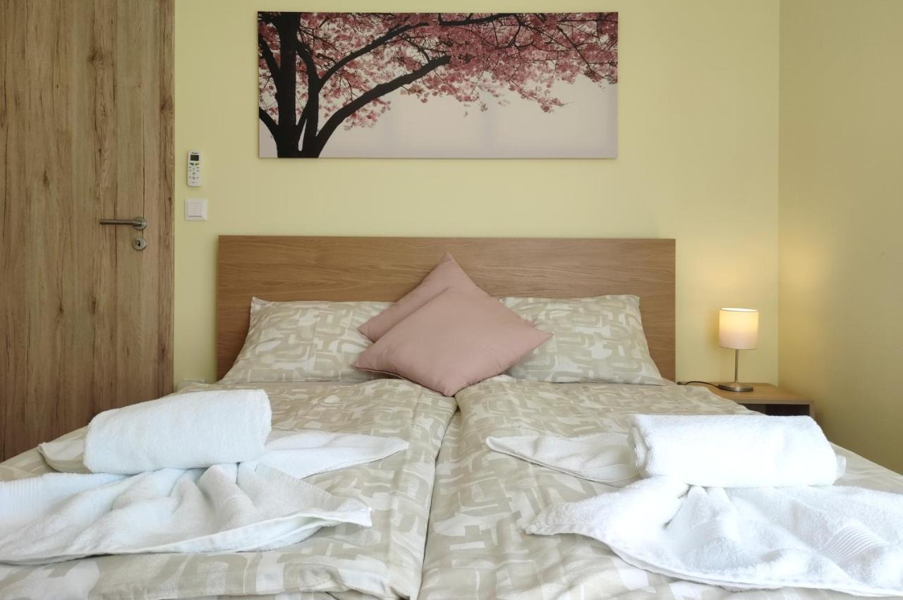 Nest2 Apartments Кестхей Екстер'єр фото
